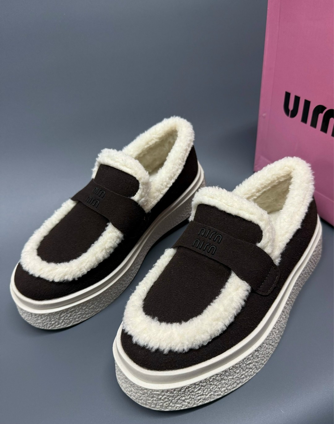 ,лоферы с мехам,женская ,меховые лоферы,зимняя женская