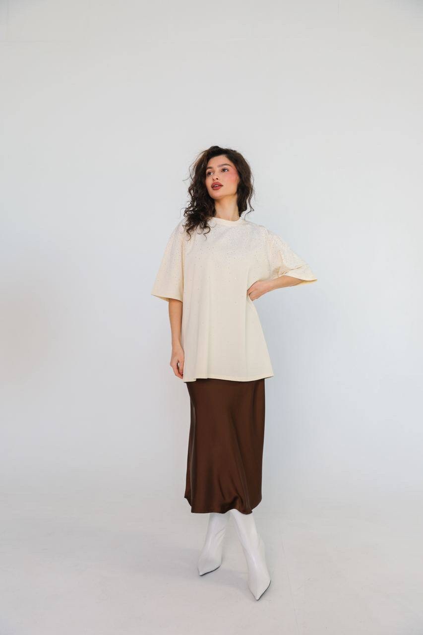 ,юбка миди,юбка,белая футболка оверсайз