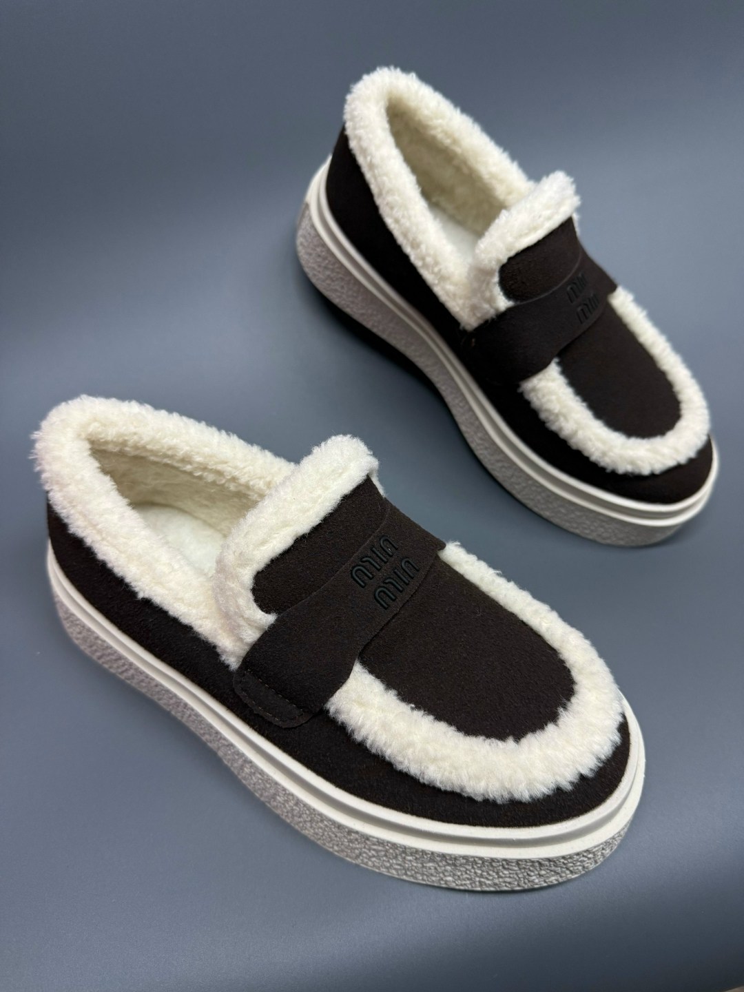 ,лоферы с мехам,женская ,меховые лоферы,зимняя женская