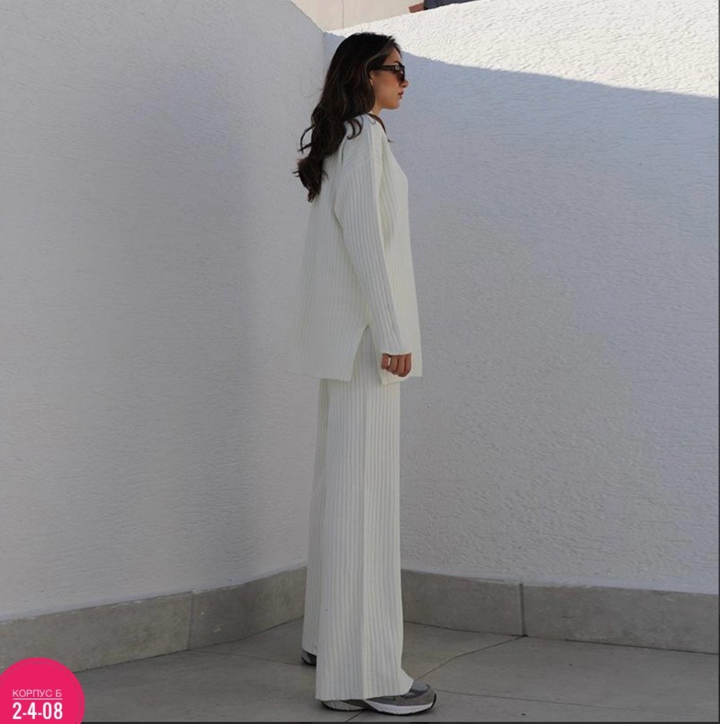 трикотажный вязаный костюм с брюками,трикотажный костюм,костюм с брюками,костюмы брючные,трикотажные костюмы женские