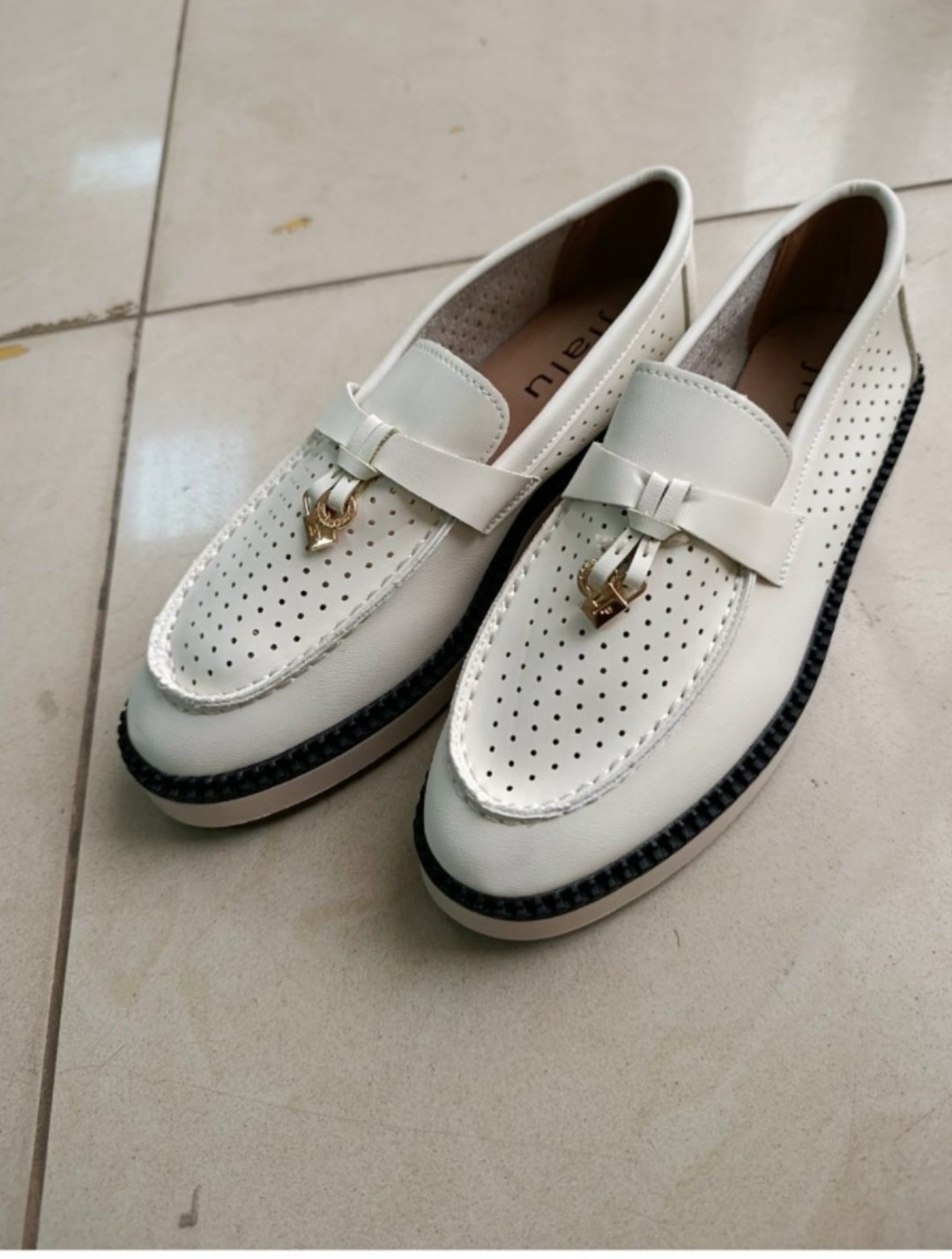 женские мокасины,,женские лоферы,женская ,белые лоферы