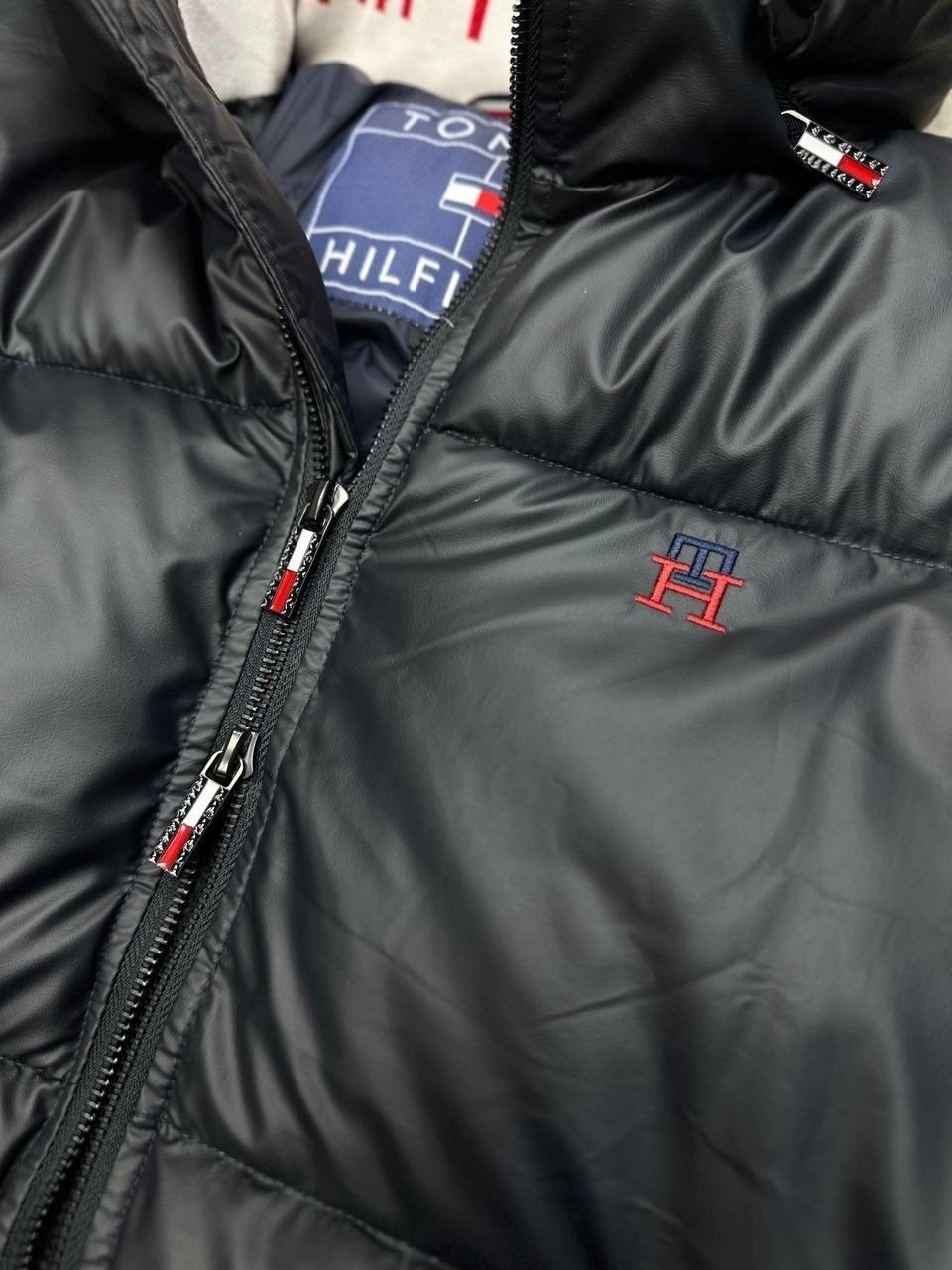 пуховик томми хилфигер мужской essential,мужские пуховики tommy hilfiger,зимняя куртка томми хилфигер,куртка tommy hilfiger мужская зимняя,зимняя куртка tommy hilfiger