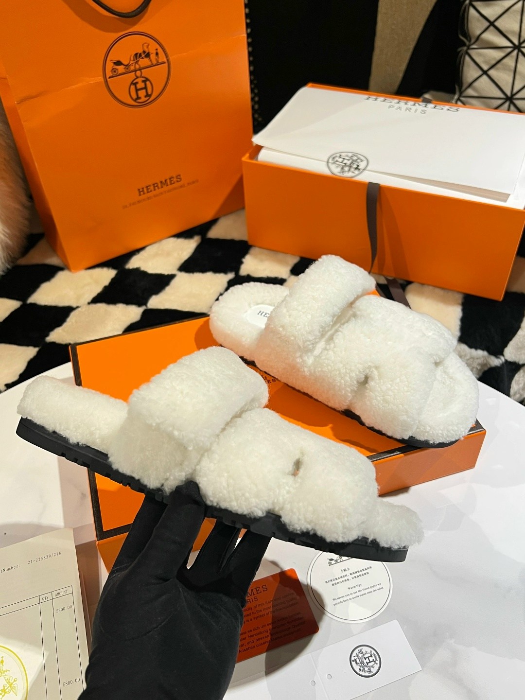 тапочки hermes,тапки hermes,тапочки hermes женские,тапочки хермес женские,шлепки меховые hermes