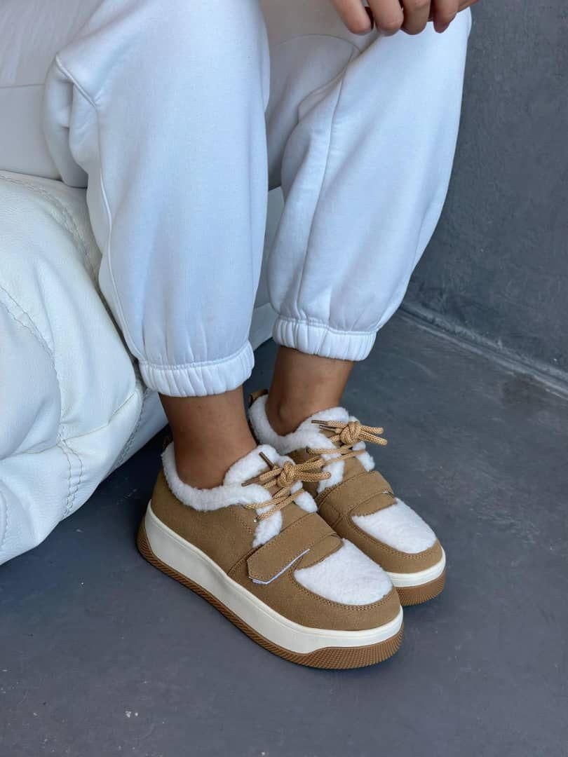 ,женская ,женская зимняя ,кроссовки угги,обуви