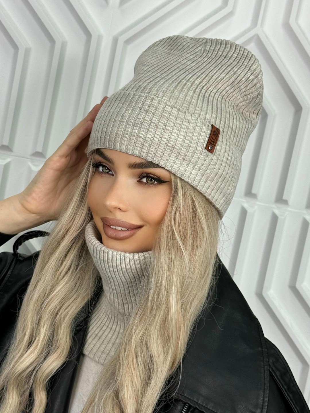 женский комплект шапка,комплект шапки,комплект шапка снуд,шапка и снуд,комплект женский шапка и снуд