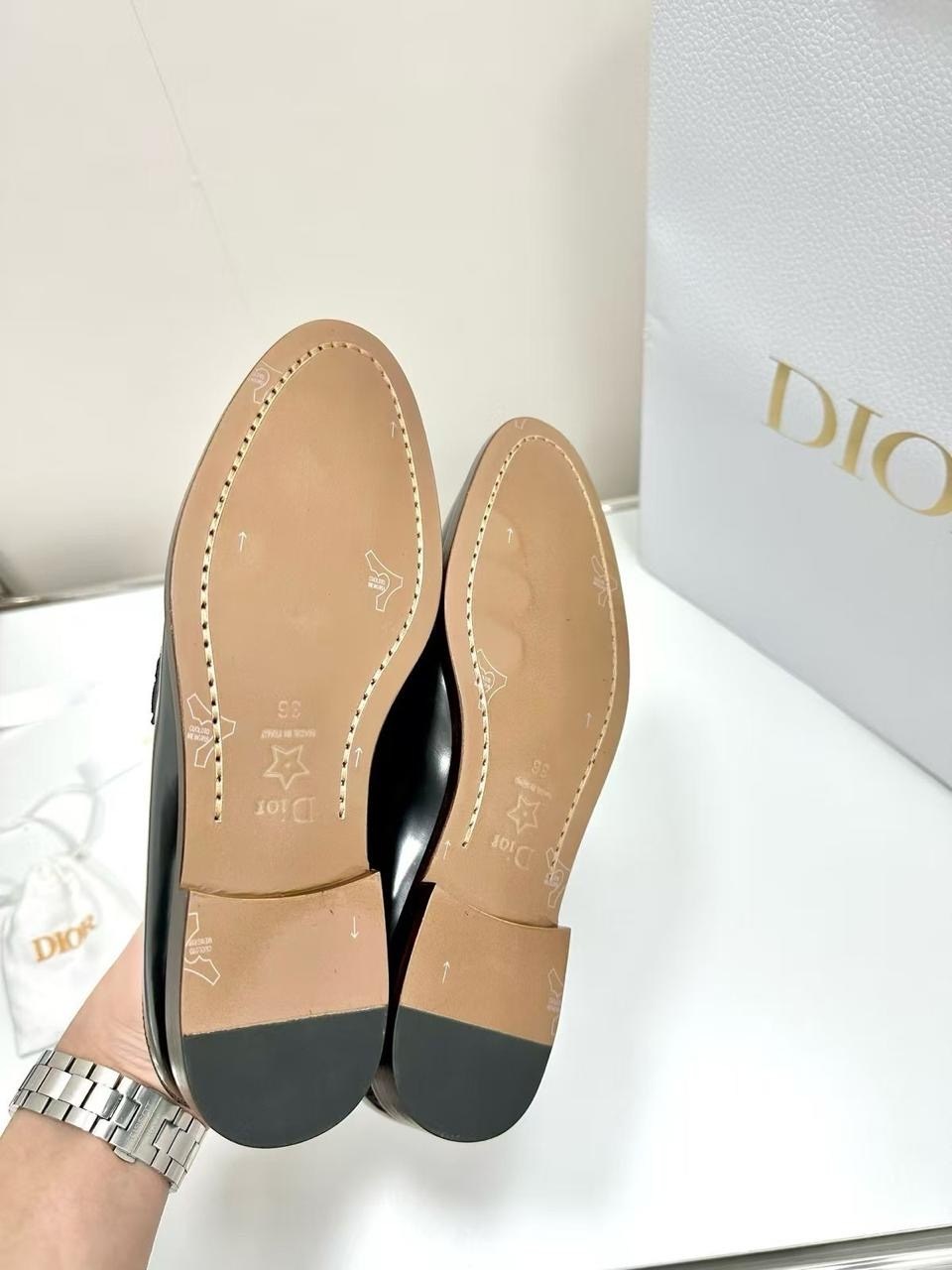 ,женские кожаные лоферы,лоферы диор женские,лоферы dior,кожаные лоферы