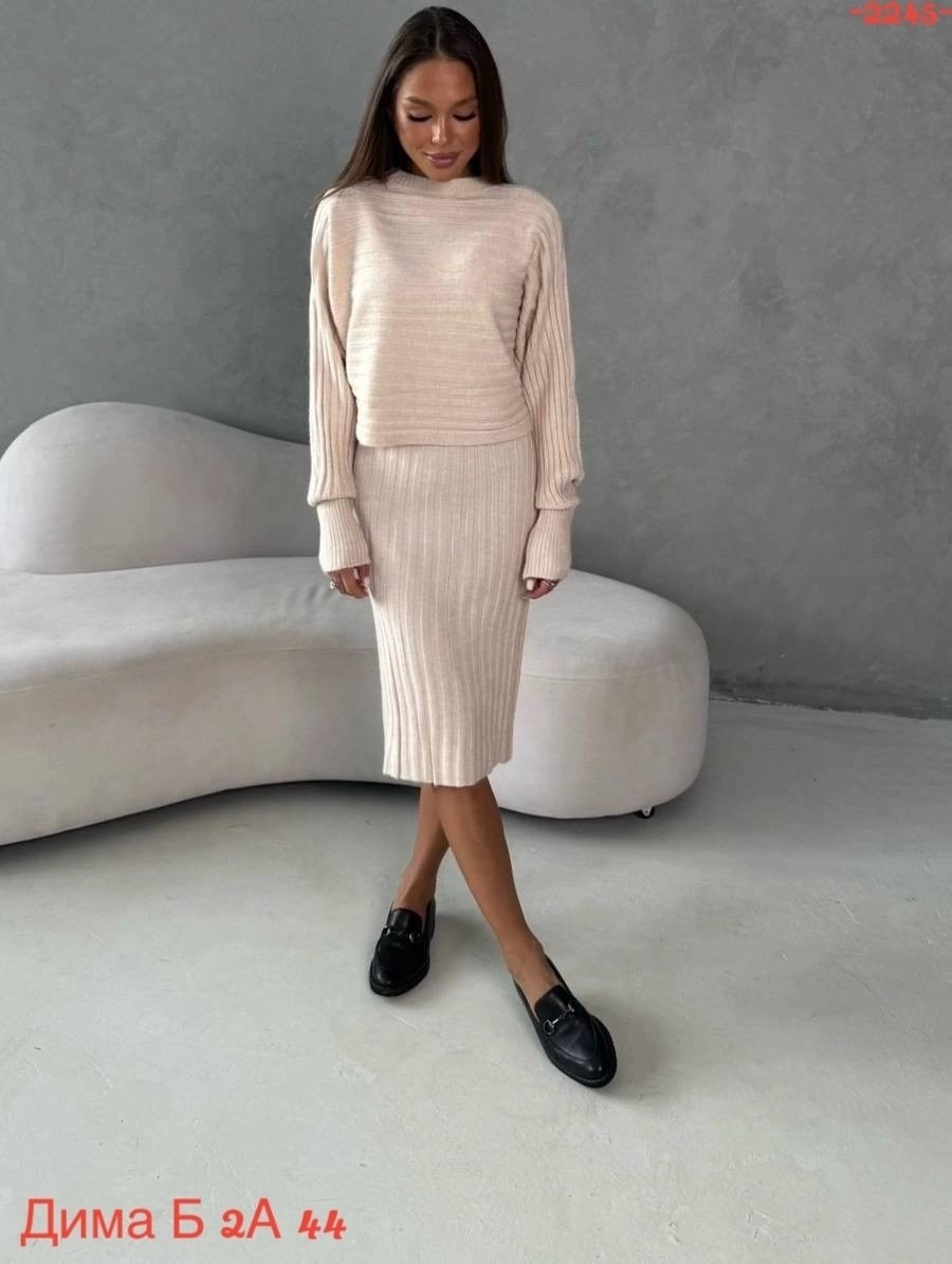 платье вязаное,трикотажные костюмы,вязаные костюмы,платье вязаное женское