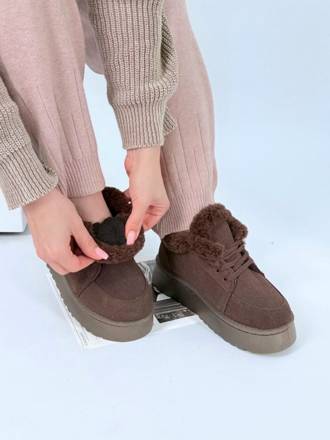 ,женская зимняя ,обуви,кроссовки замшевые,угги женские зимние