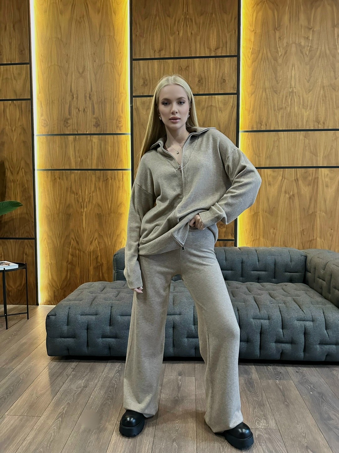 трикотажные костюмы,костюм с брюками,костюмы брючный,вязаные костюмы,костюм трикотажный с брюками