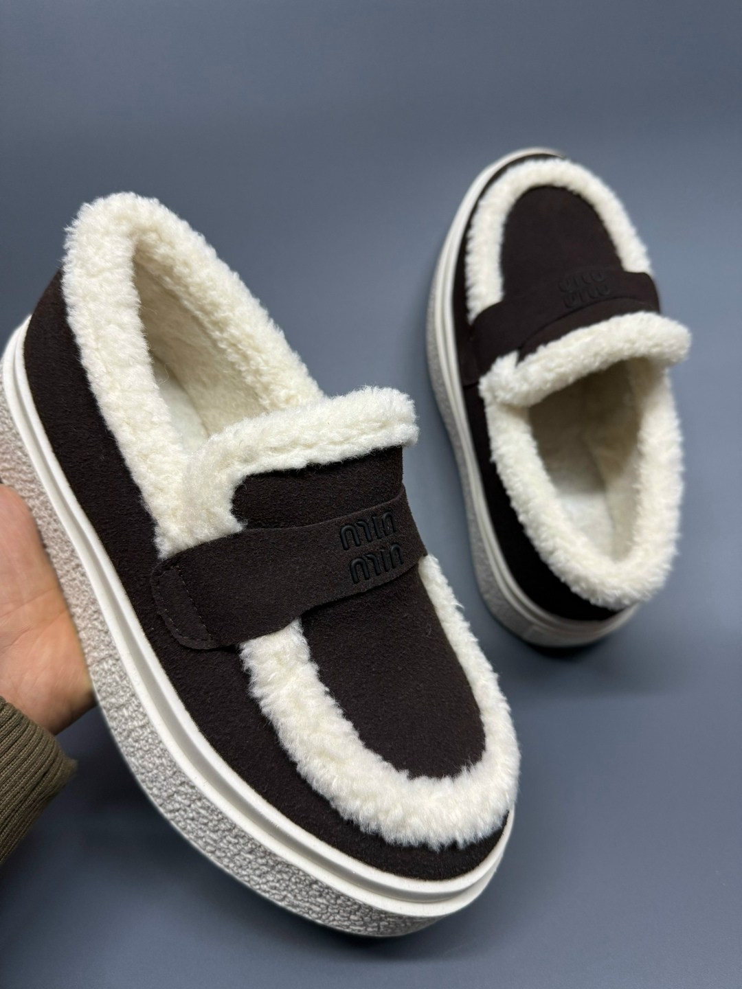 ,лоферы с мехам,женская ,меховые лоферы,зимняя женская