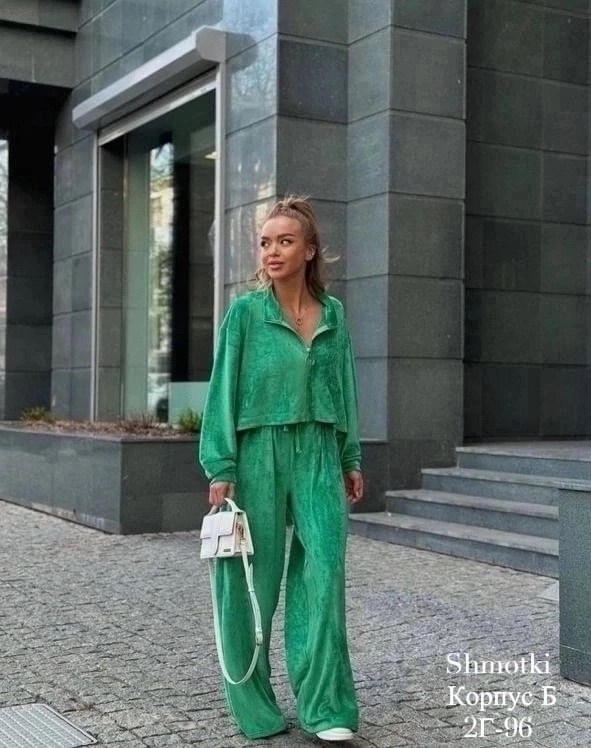 костюм велюровый,велюровый костюм спортивный,костюм на флисе,костюмы женские,повседневный костюм