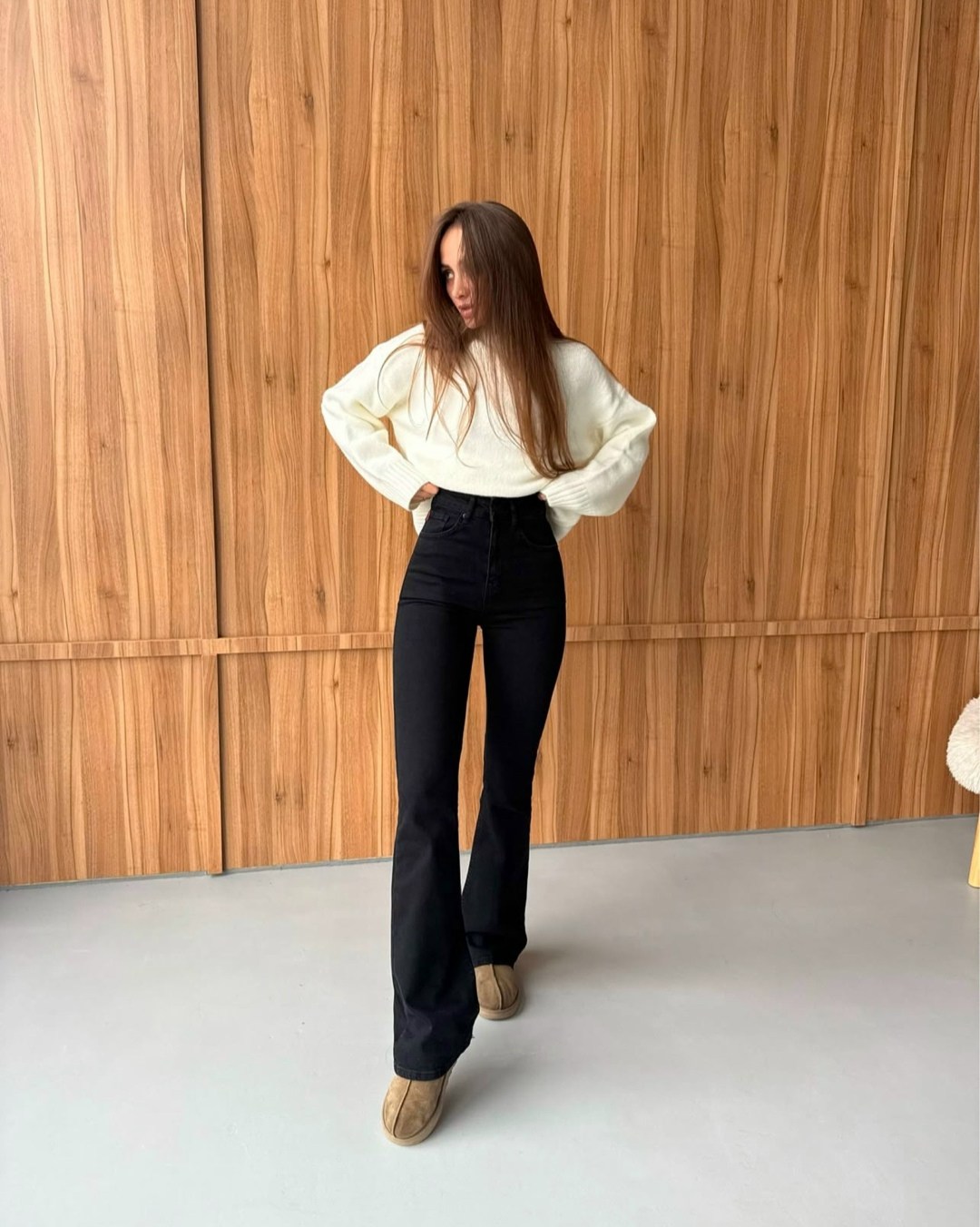 черные джинсы клеш,брюки джинсы,брюки клеш черные,брюки клеш,женские брюки клеш