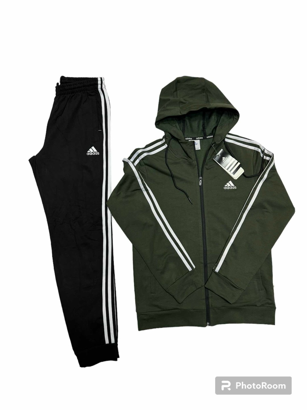 спортивный костюм adidas,спортивные костюмы,спортивные костюмы адидас,мужской спортивный костюм adidas,костюмы адидас