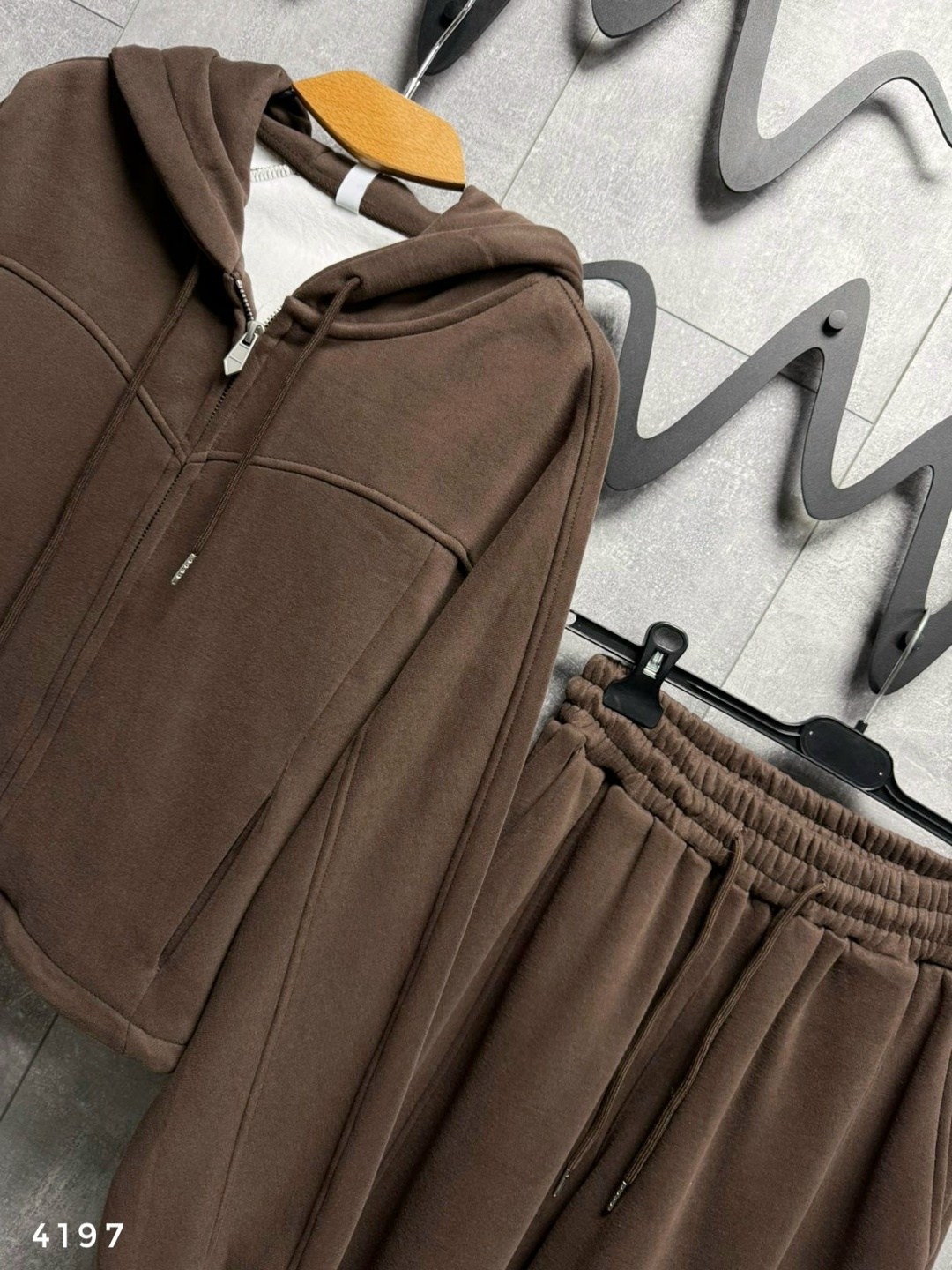 теплый костюм на флисе,cпортивный костюм женский на флисе,костюмы спортивные,спортивный костюм с капюшоном,костюм с толстовкой и брюками