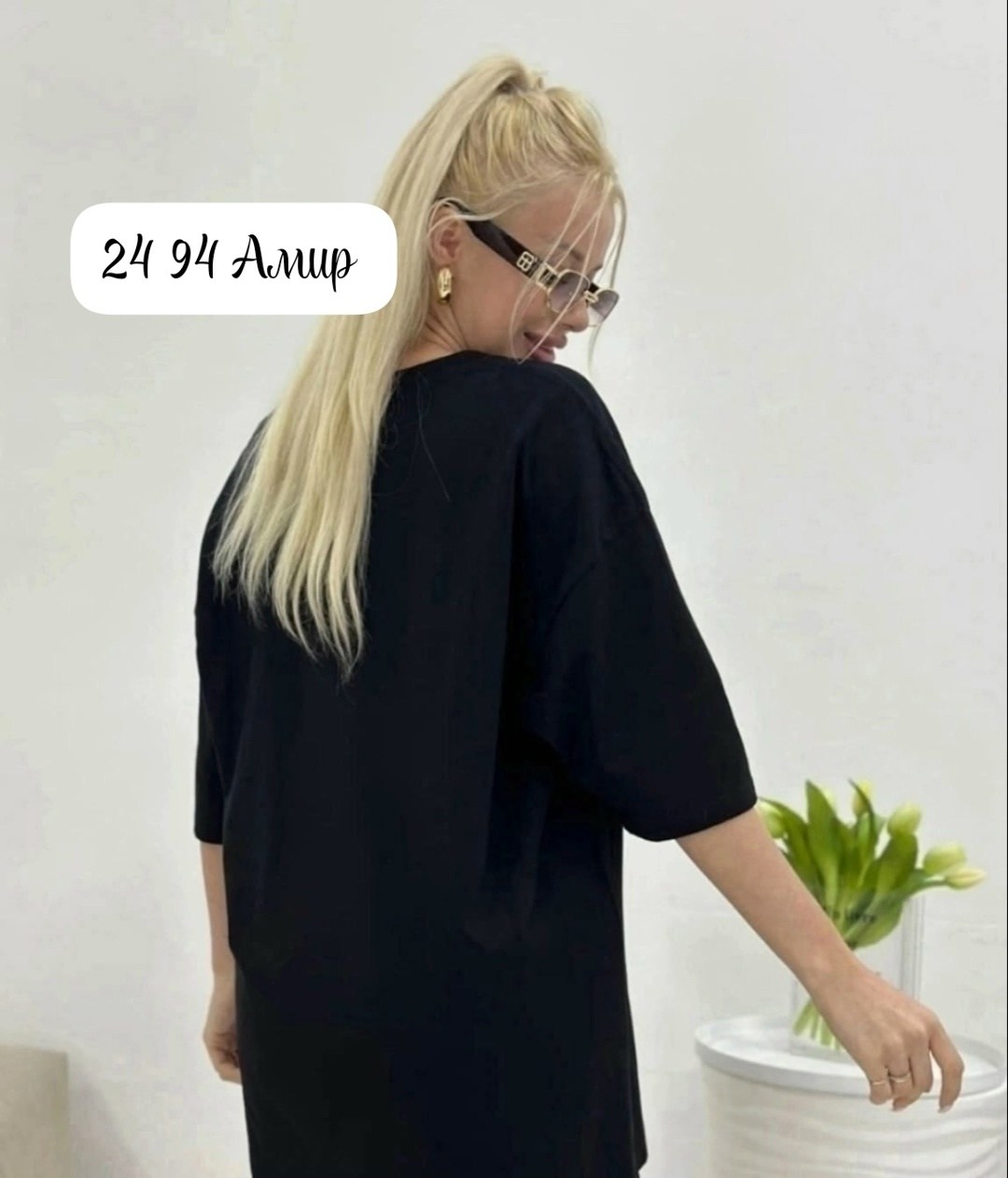 женская футболка,футболка со стразами женская,женская кофта,футболка оверсайз со стразам,футболка прямого кроя