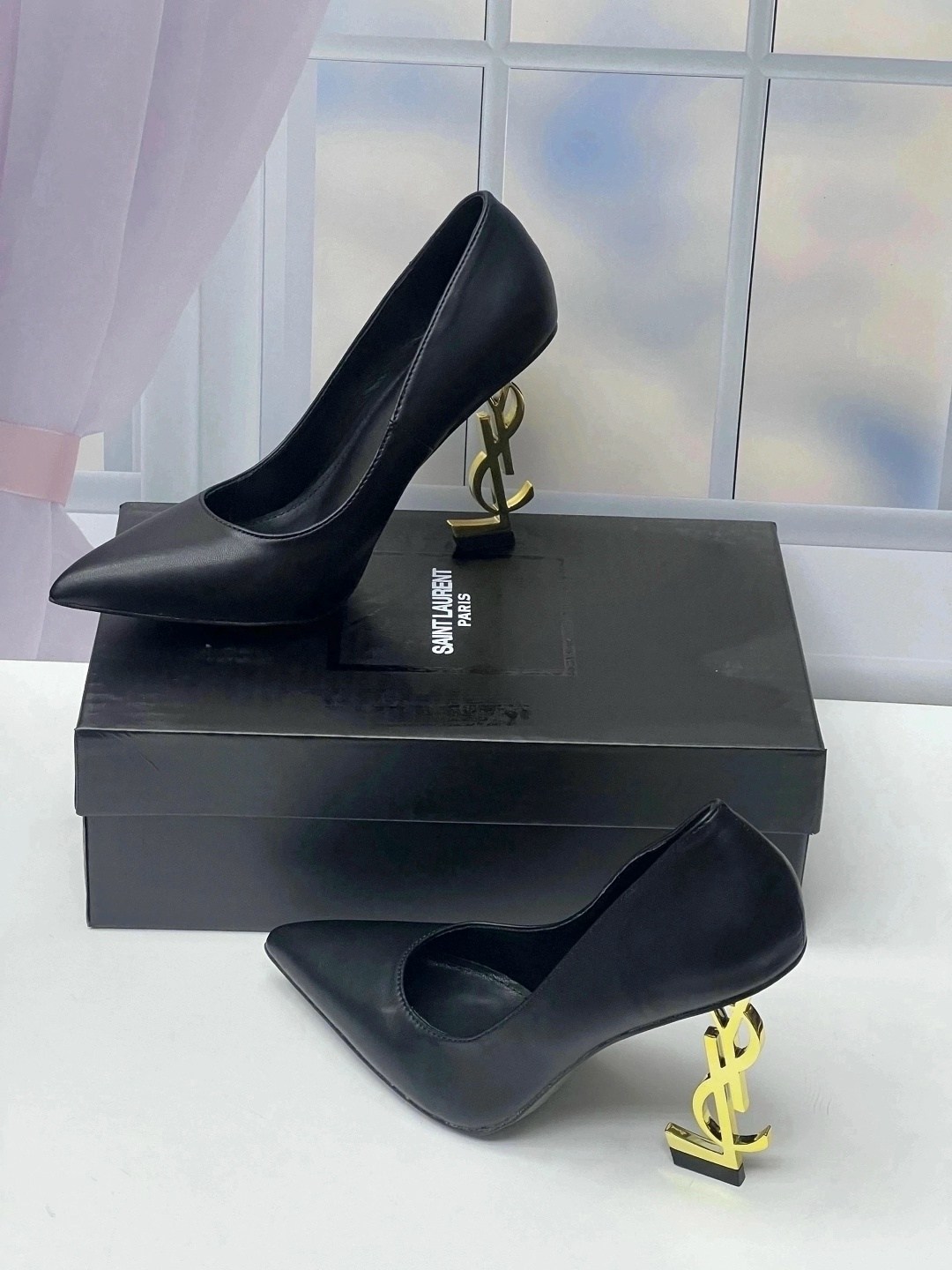 туфли ив сен лоран,туфли ив сен лоран с каблуком логотипом,,туфли saint laurent,туфли yves saint laurent