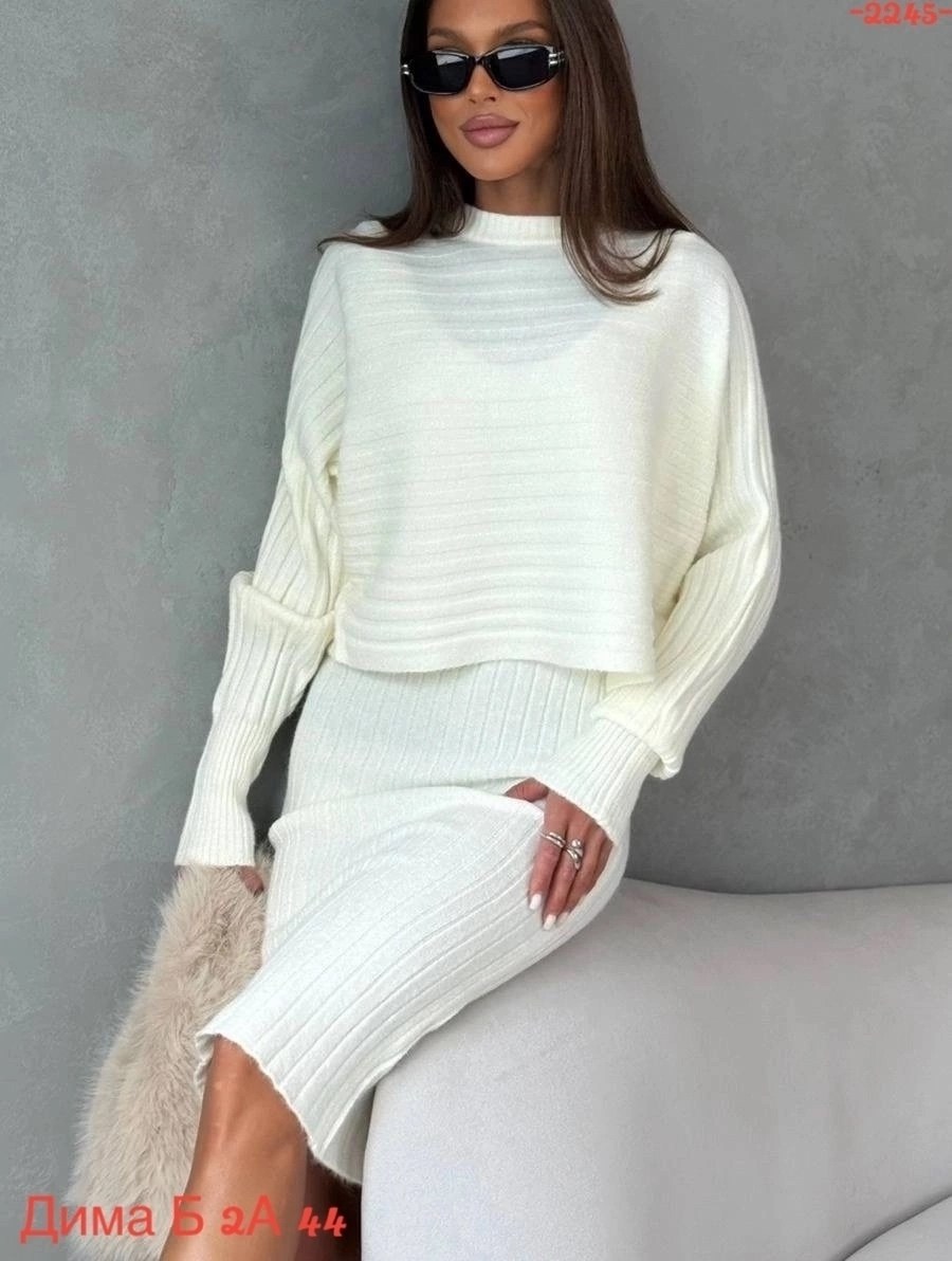 платье вязаное,трикотажные костюмы,вязаные костюмы,платье вязаное женское