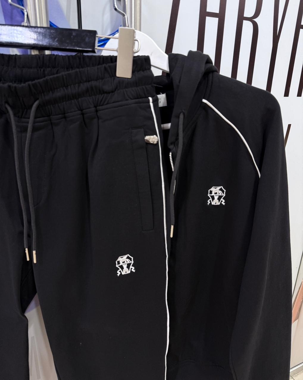 спортивный костюм brunello cucinelli,мужские спортивные костюмы,спортивный костюм для мужчин,спортивные костюм,мужская спортивная одежда