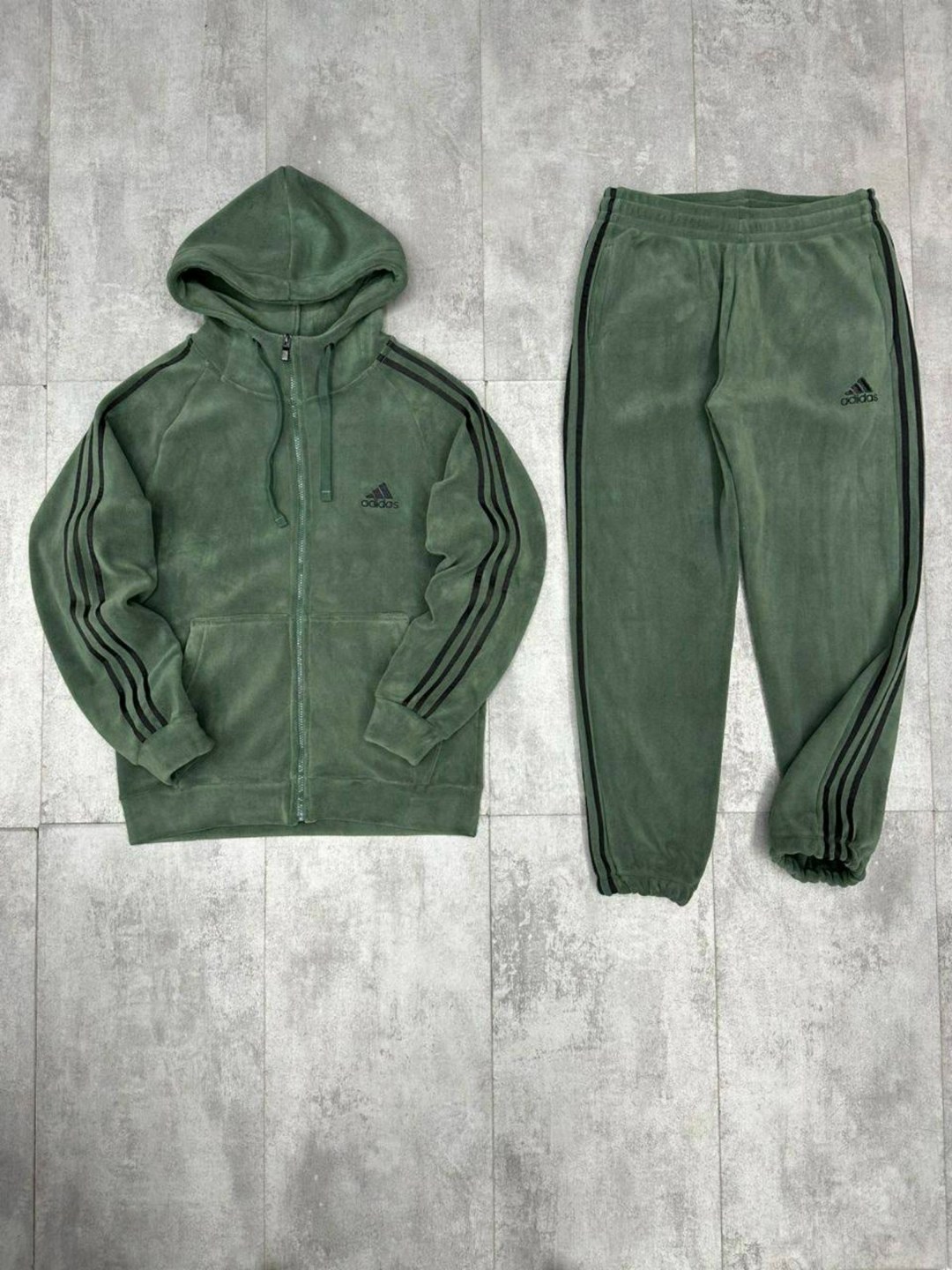 мужской спортивный костюм adidas,костюм спортивный адидас,костюмы спортивный adidas,костюмы спортивные мужские,спортивные костюмы адидас мужские