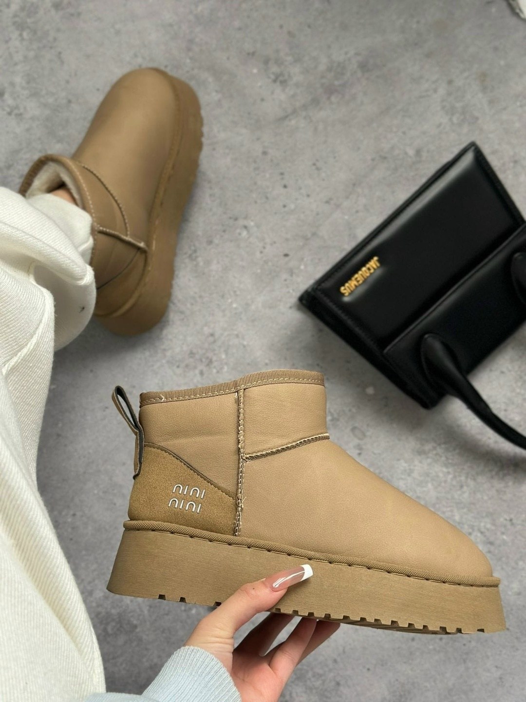 женские угги,,угги короткие,угги женские зимние,модные угги