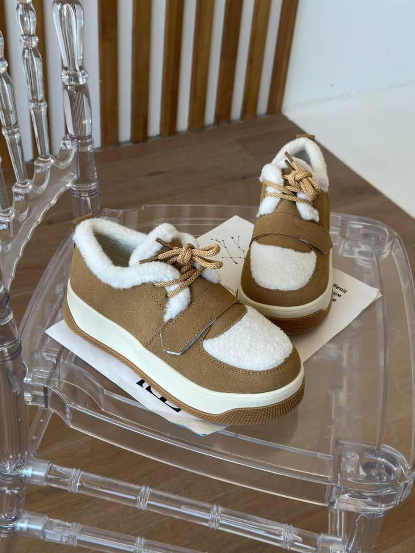 ,женская ,женская зимняя ,кроссовки угги,обуви