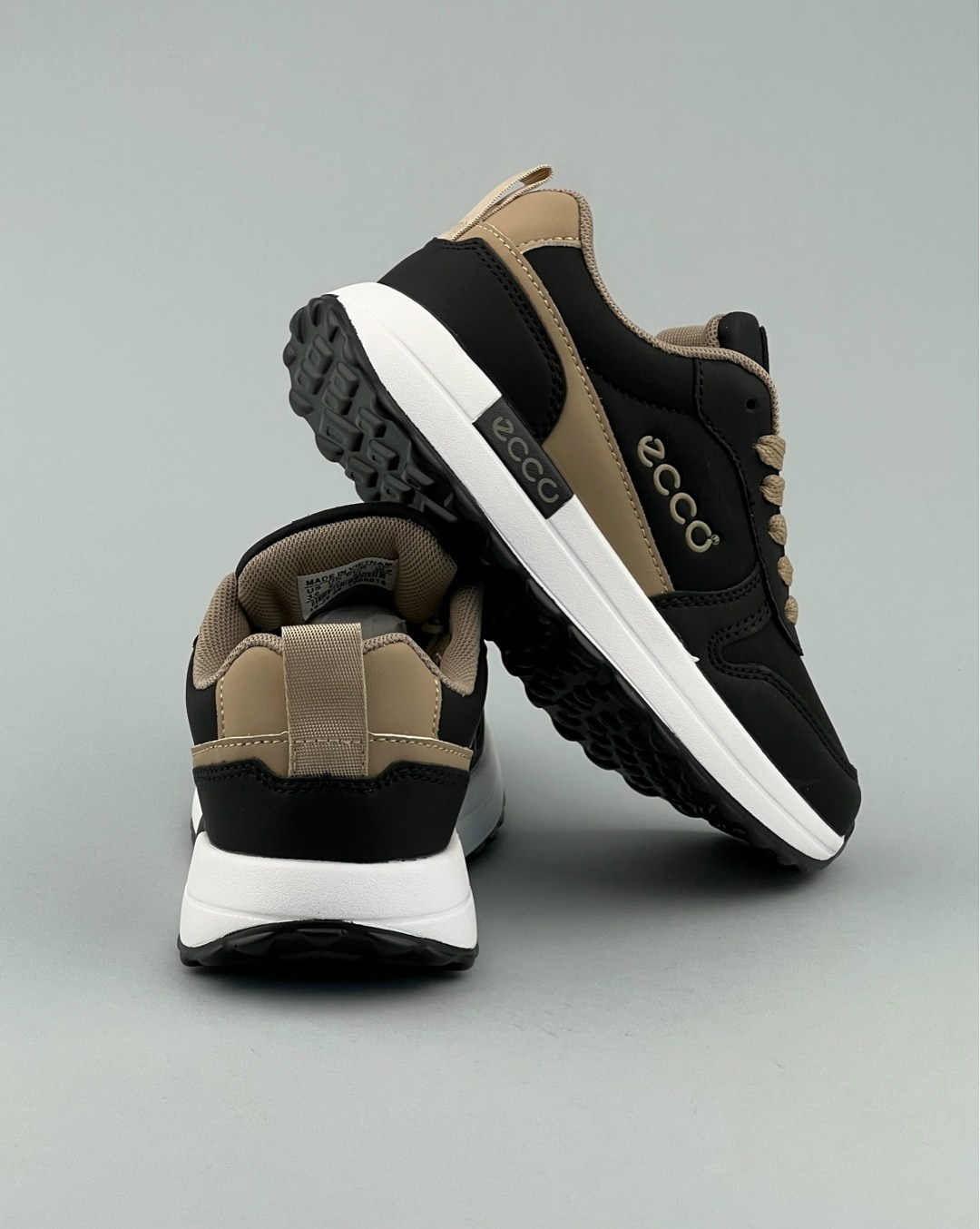 кроссовки мужские ecco,,кроссовки для мужчин,мужская  кроссовки,спортивные кроссовки