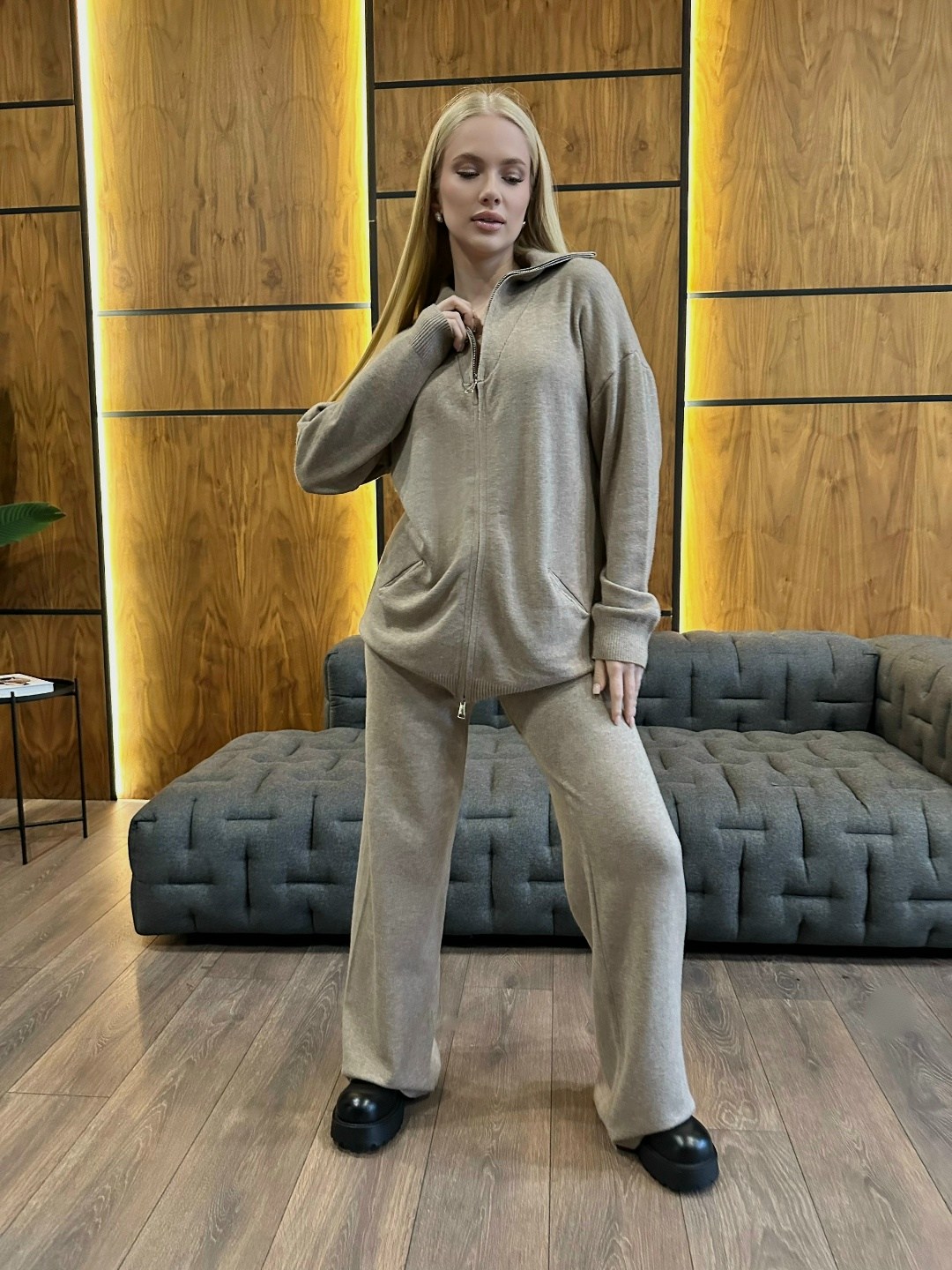 трикотажные костюмы,костюм с брюками,костюмы брючный,вязаные костюмы,костюм трикотажный с брюками