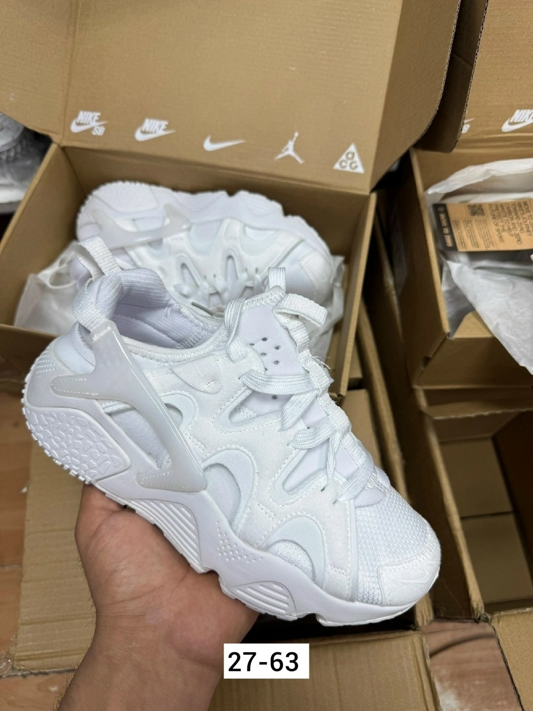 женские кроссовки,кроссовки,модные кроссовки,массивные кроссовки,спортивная