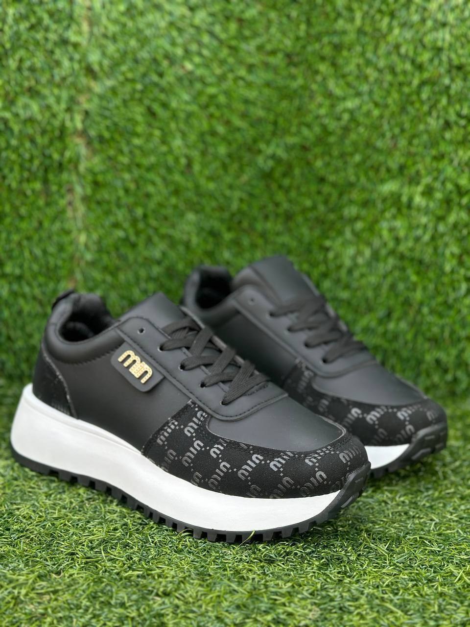 кроссовки женскиe,,liu jo кроссовки,кроссовки фенди,кроссовка