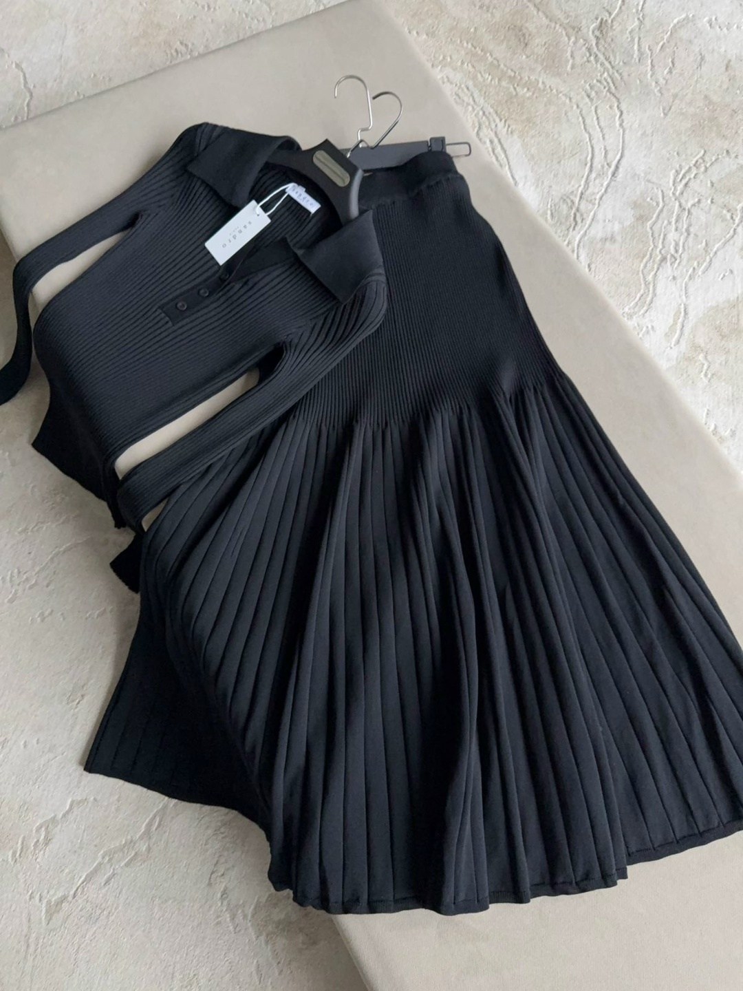 трикотажное платье,платье стиль,платье стильное,модные наряды,шерстяное платье