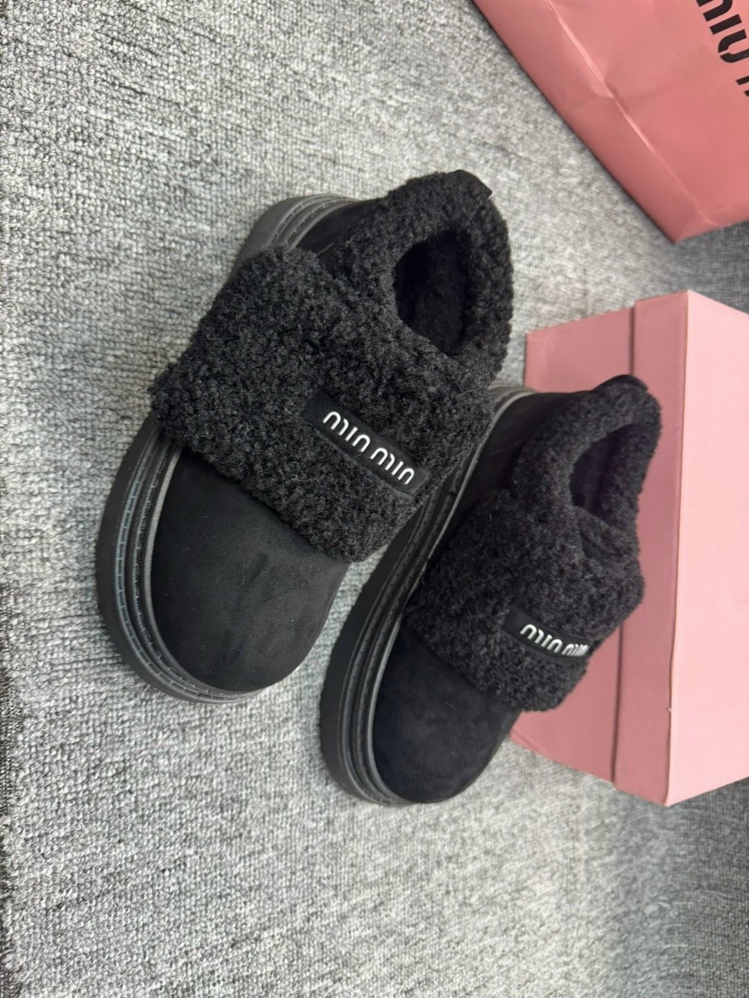 ,тапочки женские,тапки женские,модные тапочки, женская