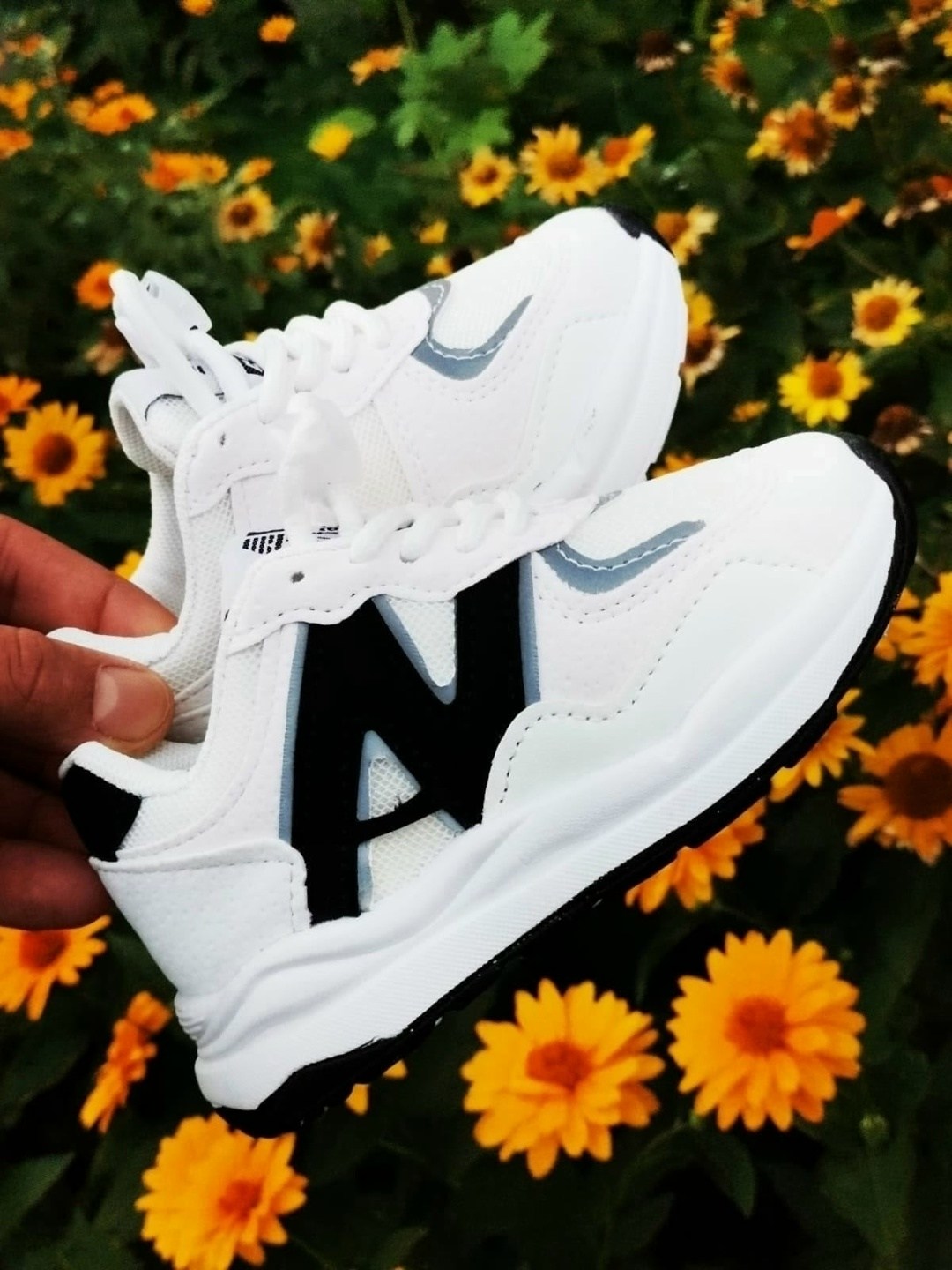 кроссовки,женские кроссовки,детские кроссовки,повседневные кроссовки,кроссовка