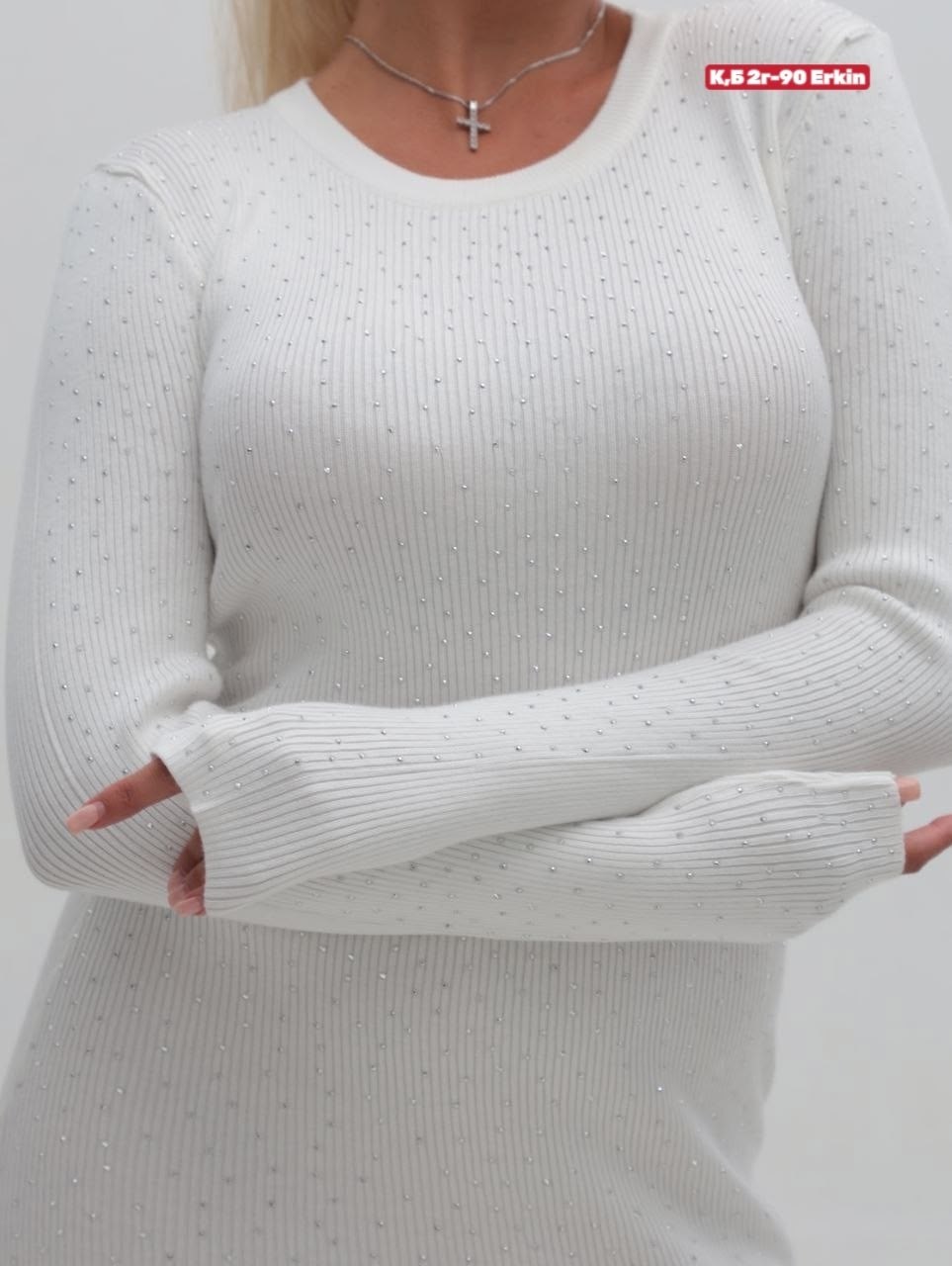 белое трикотажное платье,платье лапша,женское трикотажное платье,платье женское трикотажное миди,трикотажное платье