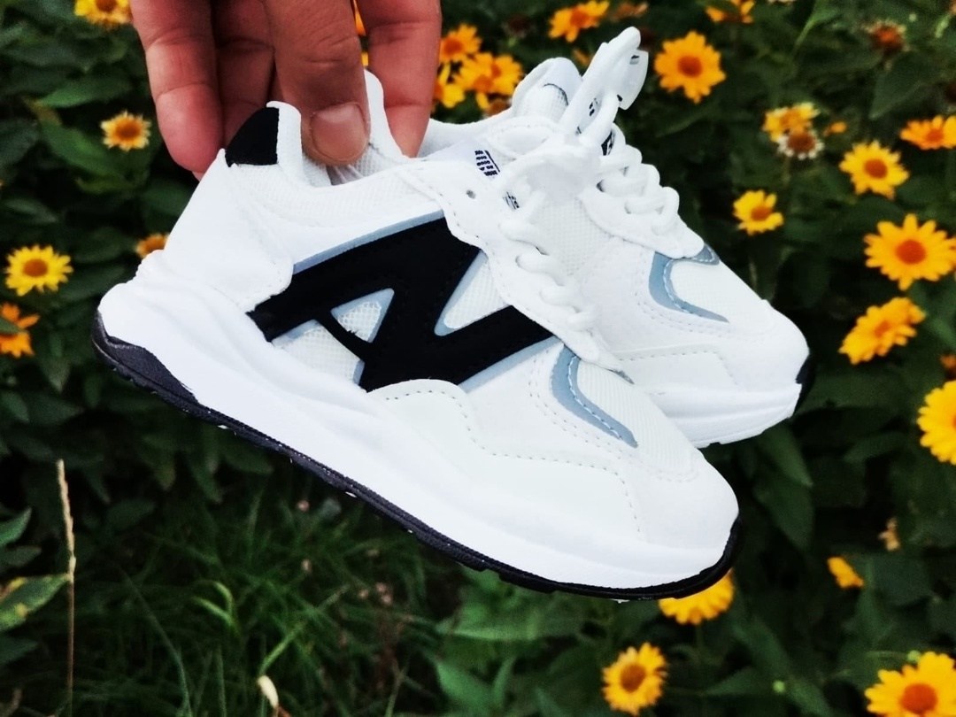 кроссовки,женские кроссовки,детские кроссовки,повседневные кроссовки,кроссовка