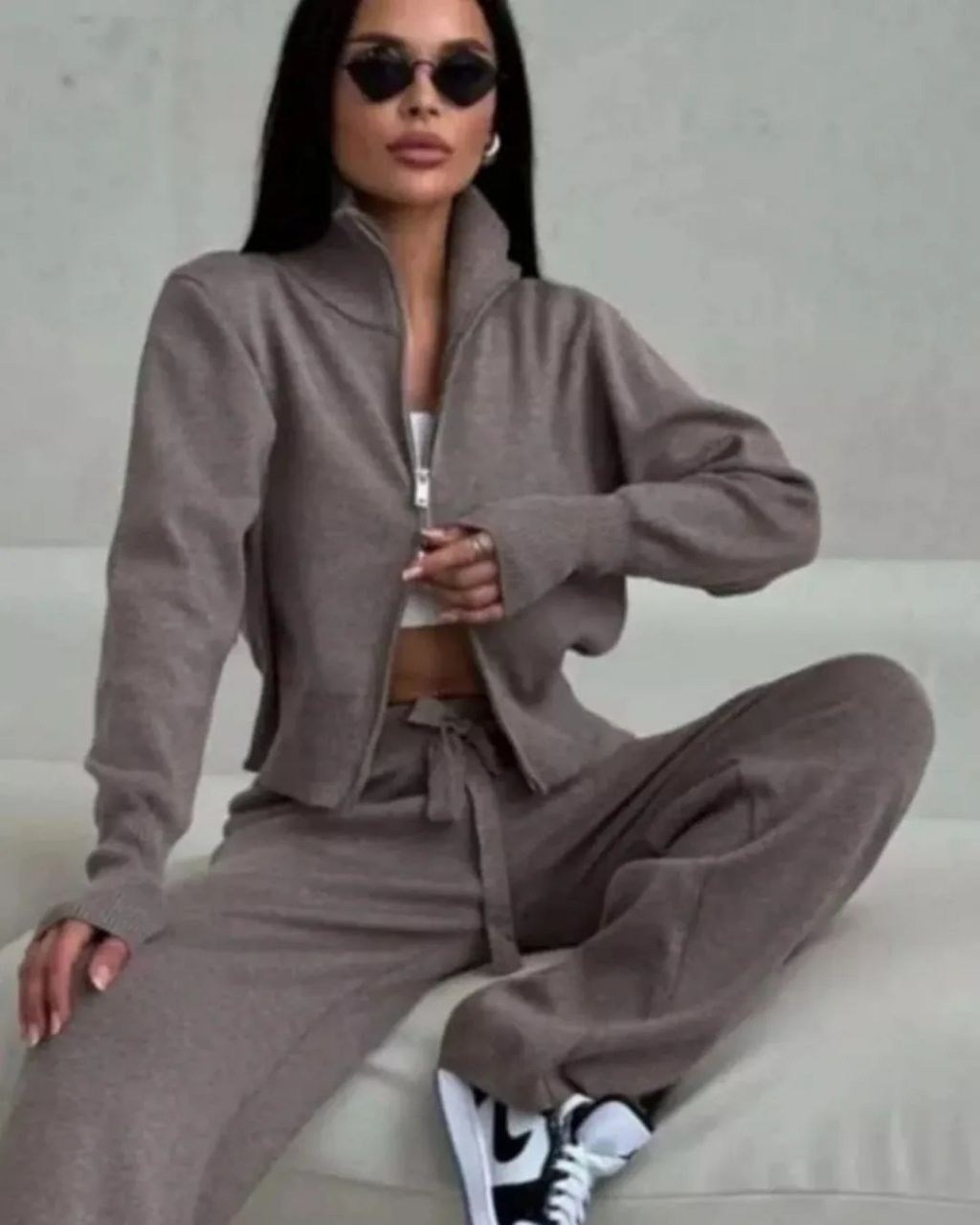 трикотажные костюмы,костюмы вельветовые,спортивные костюм,женские костюмы,костюм со штанами