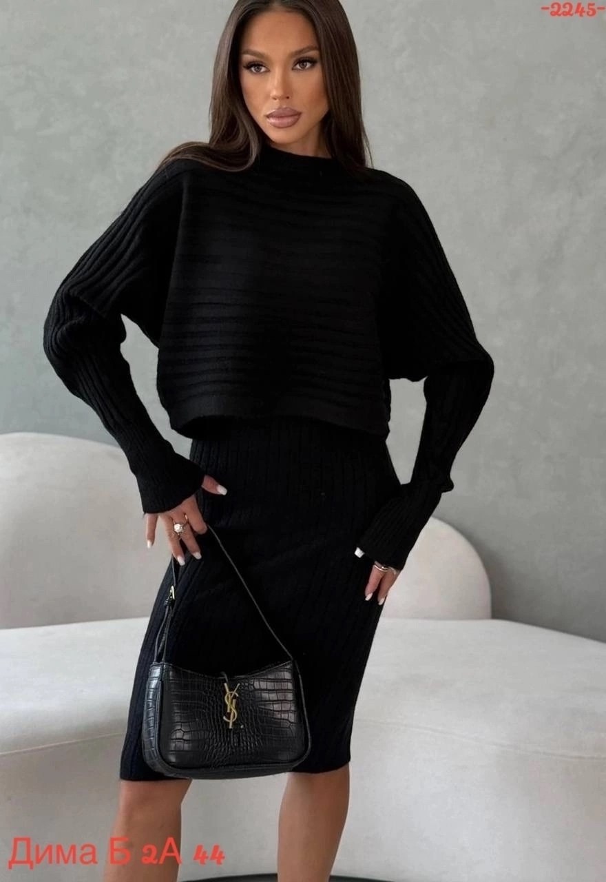 платье вязаное,трикотажные костюмы,вязаные костюмы,платье вязаное женское