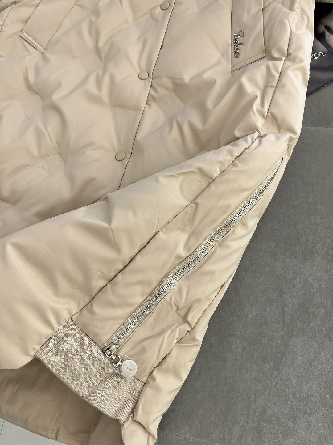 удлиненная куртка,удлиненная зимняя куртка,зимние куртки,куртка зимняя женская,пуховик женский