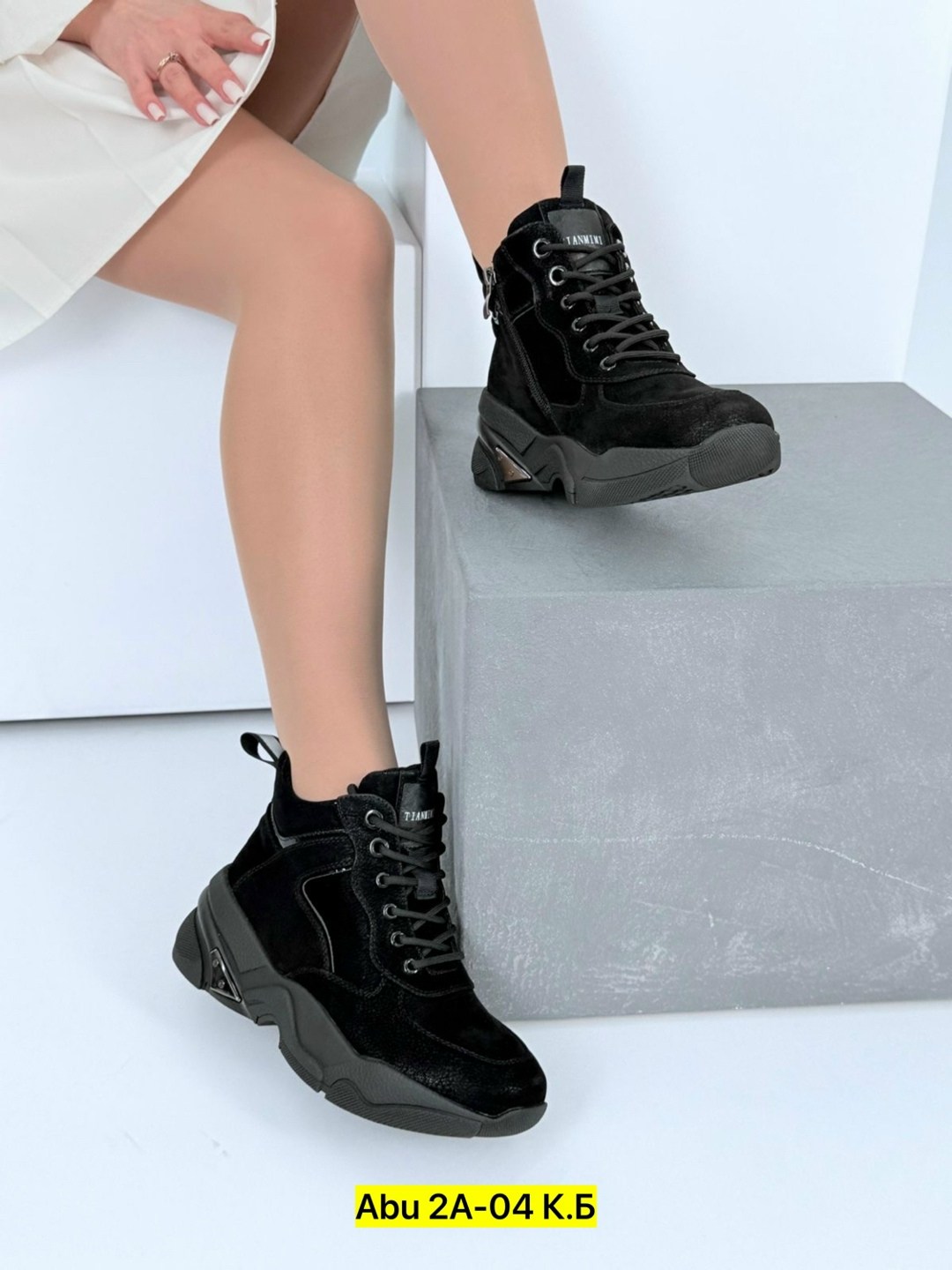 ,ботинки женские,зимние кроссовки женские черные,ботинка женские зимние,женская