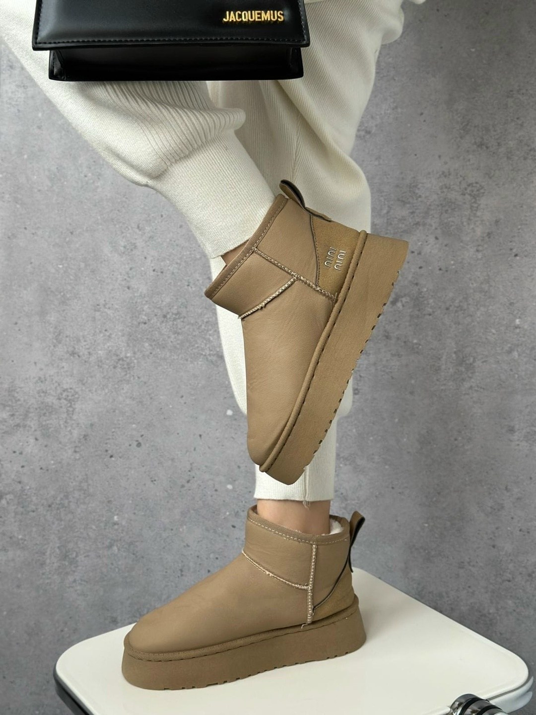 женские угги,,угги короткие,угги женские зимние,модные угги