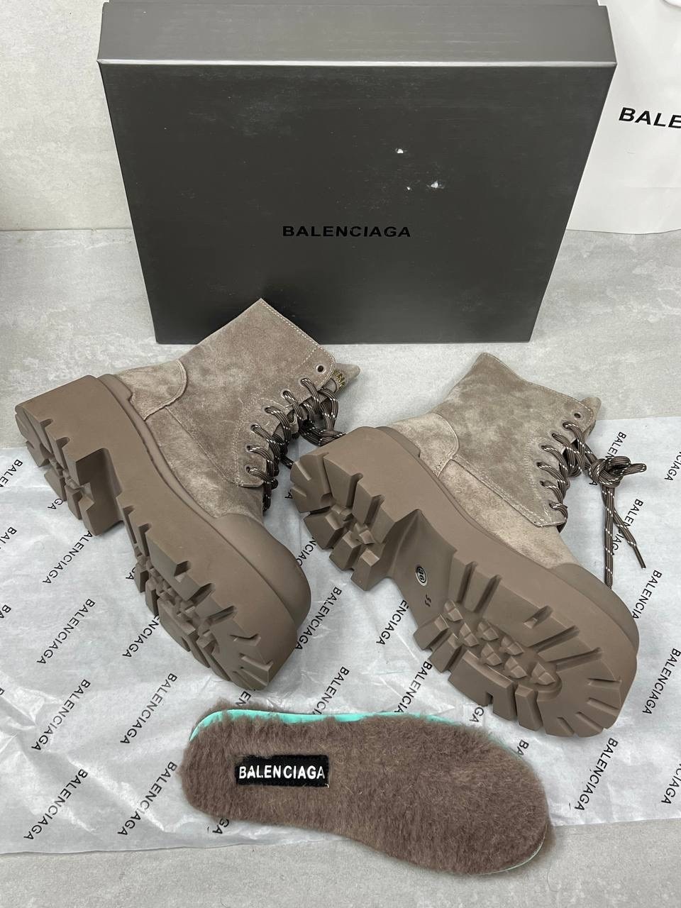 ботинки balenciaga,,balenciaga зимние ботинки,balenciaga ,женские ботинки