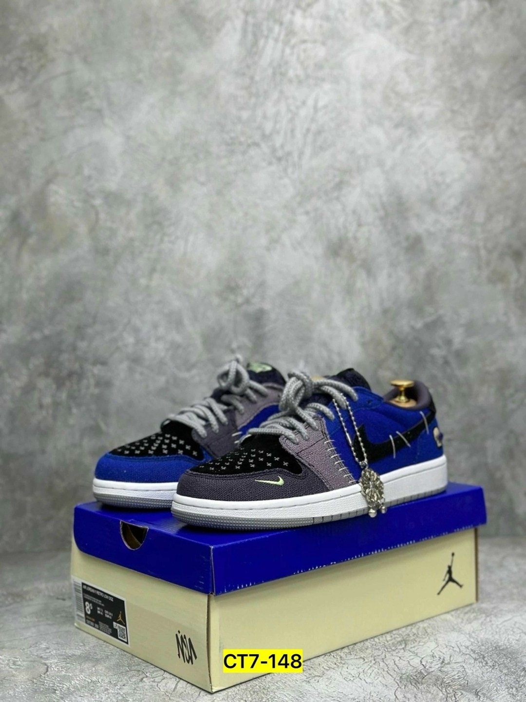 кроссовки nike air jordan 1 retro,кроссовки air jordan 1 retro low,кроссовки nike air jordan 1 low voodoo,кроссовки nike air jordan 1 retro low,кроссовки