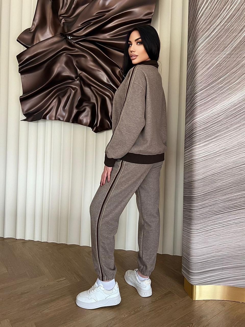 костюмы комплекты,стильные костюмы,спортивные костюмы,костюмы женские спортивные,женские костюмы