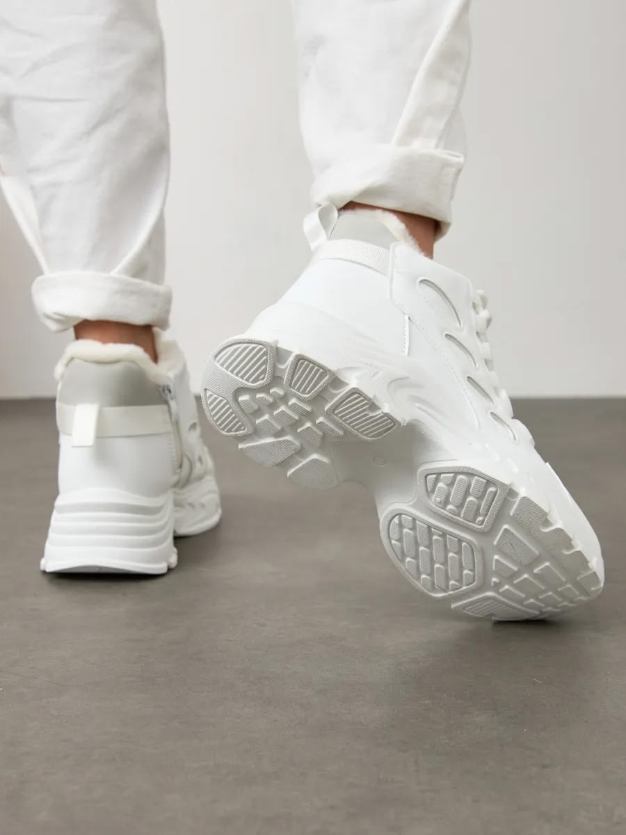 кроссовки теплые,женские зимние кроссовки с мехом,кроссовки зимние с мехом высокие,кроссовки зимние с мехом на толстой подошве,кроссовки женские зимние