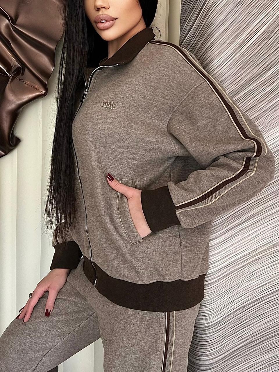 костюмы комплекты,стильные костюмы,спортивные костюмы,костюмы женские спортивные,женские костюмы