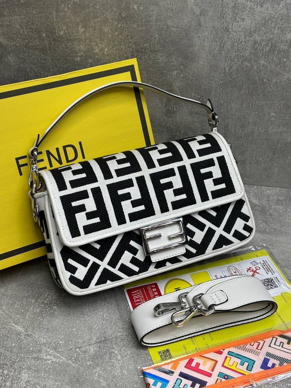 fendi сумка,сумка женская fendi,fendi сумка на плечо,fendi сумка fendi,сумки