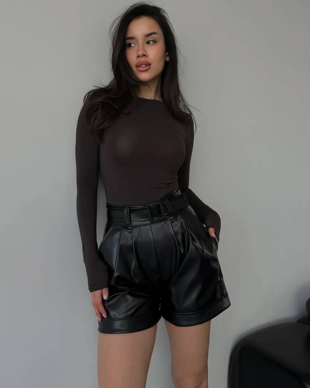 кожаные шорты женские,женские шорты,женские шорты из экокожи,женская кофта,кожаные шорты