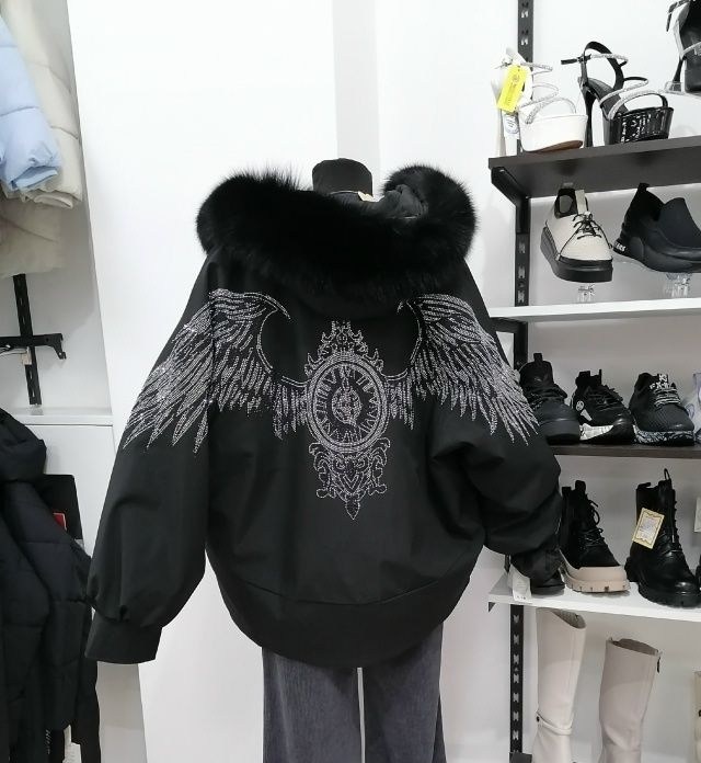 куртка зимняя с натуральным мехом,куртка с мехом,куртка женская,куртка зимняя,куртка с крыльями на спине