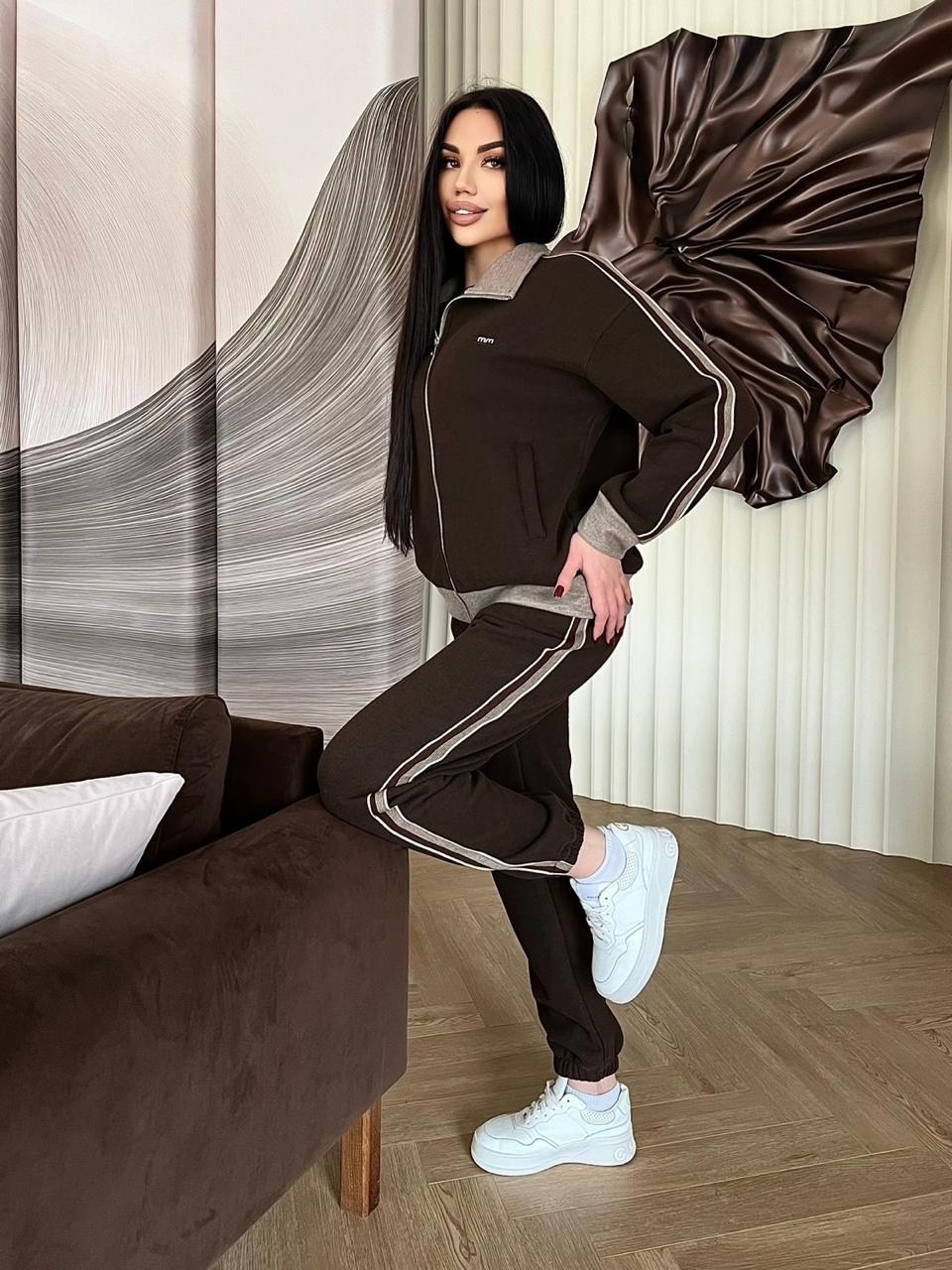 костюмы комплекты,стильные костюмы,спортивные костюмы,костюмы женские спортивные,женские костюмы