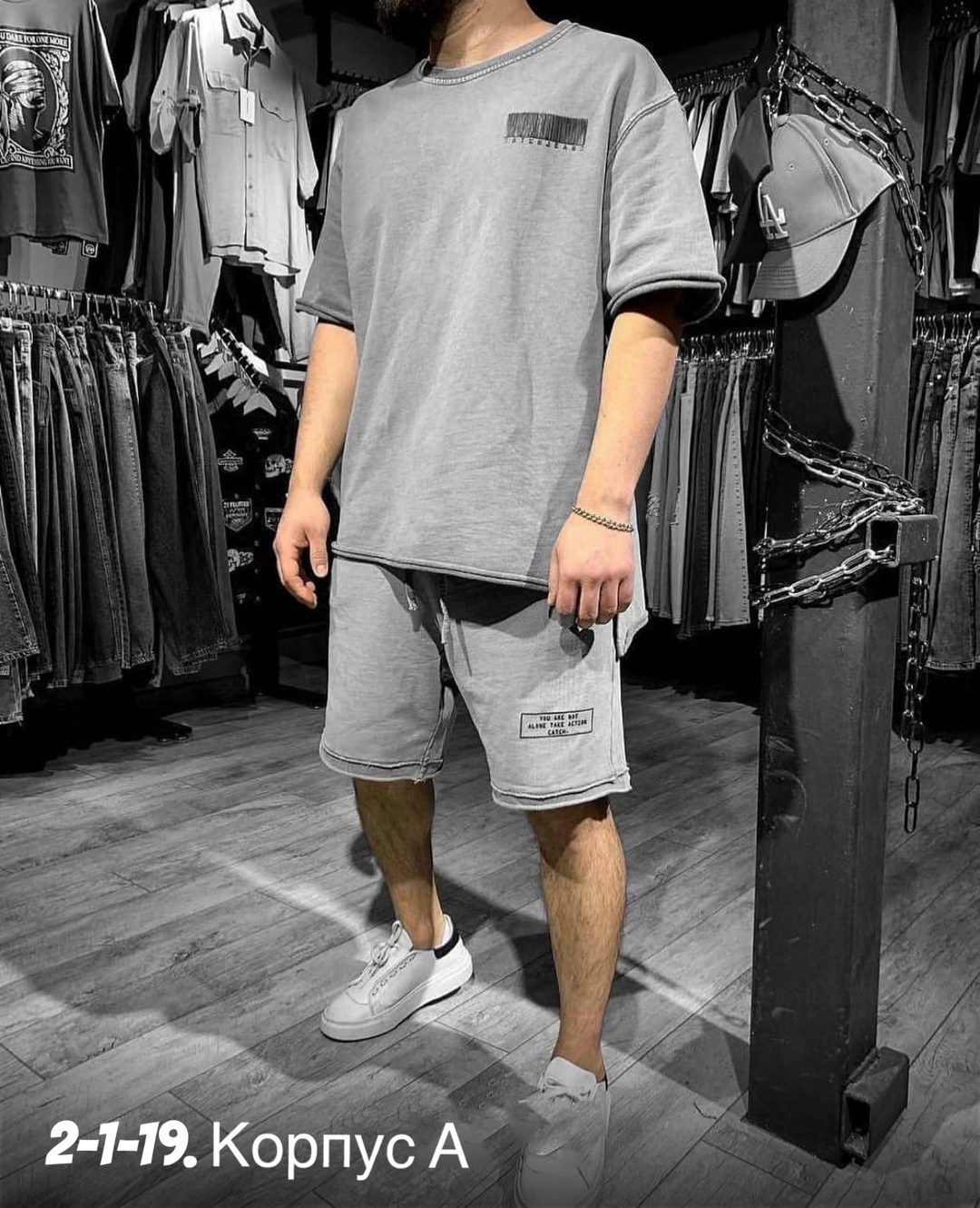 ,спортивный костюм летний мужской,костюм спортивный летний с футболкой и шортами,мужской спортивный костюм с шортами,костюм футболка шорты