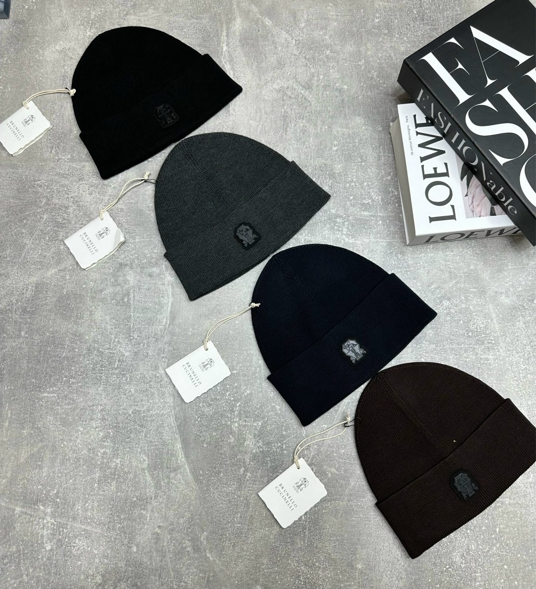 шапка moncler,брендовые шапки,шапка армани мужская,шапка бини,стильные шапки